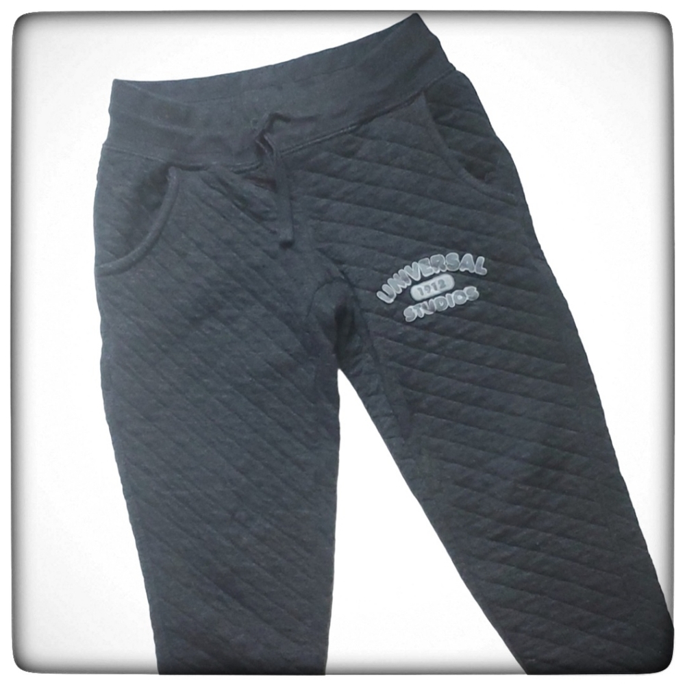 Universal Studios Quilted Grey Youth Joggers-M (runs small like a 6/7)